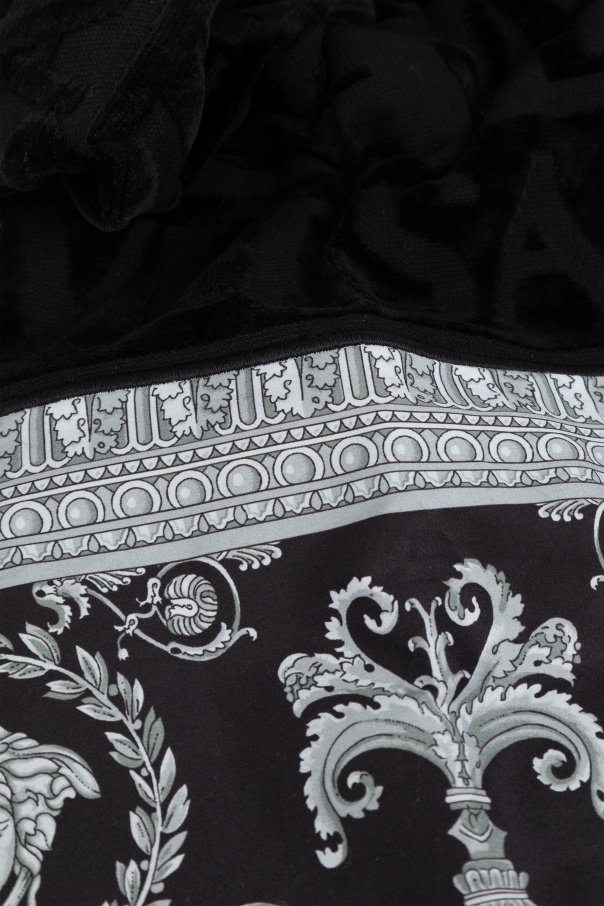 Versace Home Pattern Towel In Black