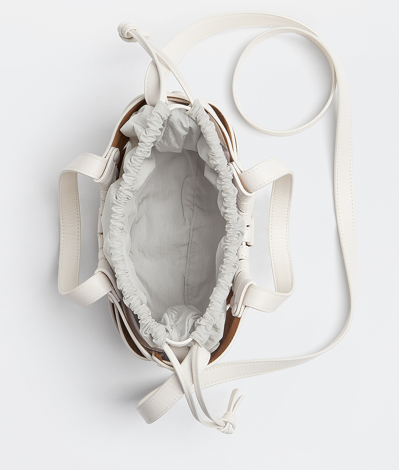 Bottega Veneta The Shell Tote Bag In Nude