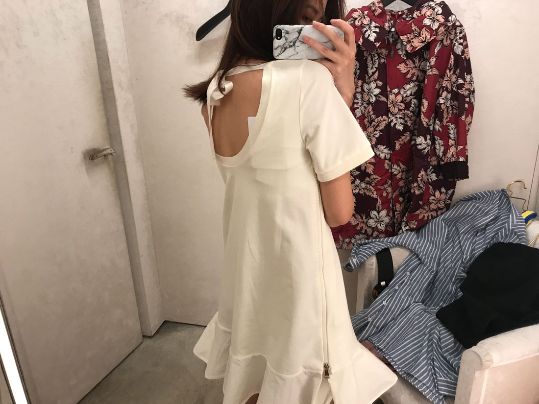 Moncler Horn-shaped Lotus Leaf Edge Dress In White