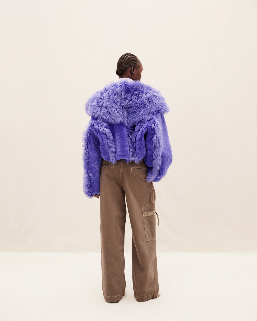 Jacquemus La Veste Pilone Shearling Jacket In Blue