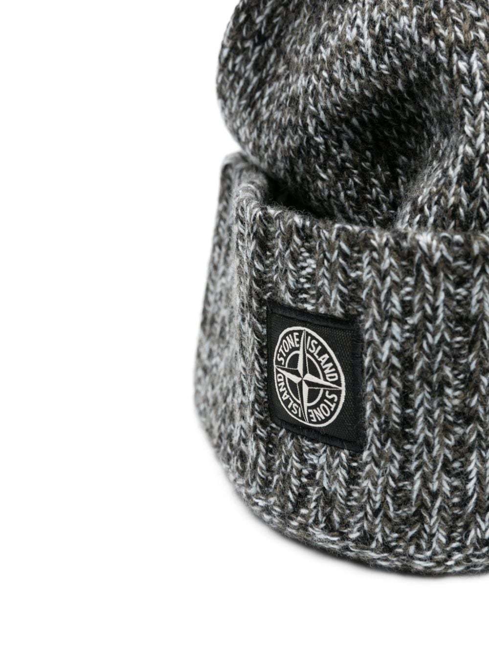 STONE ISLAND LOGO-PATCH MÉLANGE BEANIE HAT