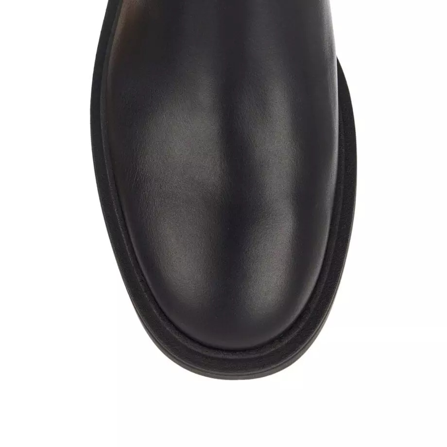 Gianvito Rossi Round-head Short Boots In Black