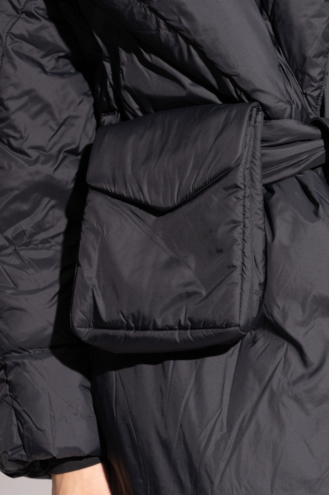 Canada Goose Long-sleeved Down Jacket In Black