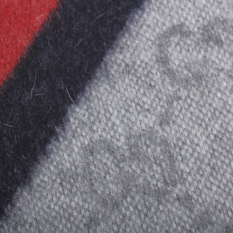Gucci Double G Double-sided Knitted Scarf In Gray