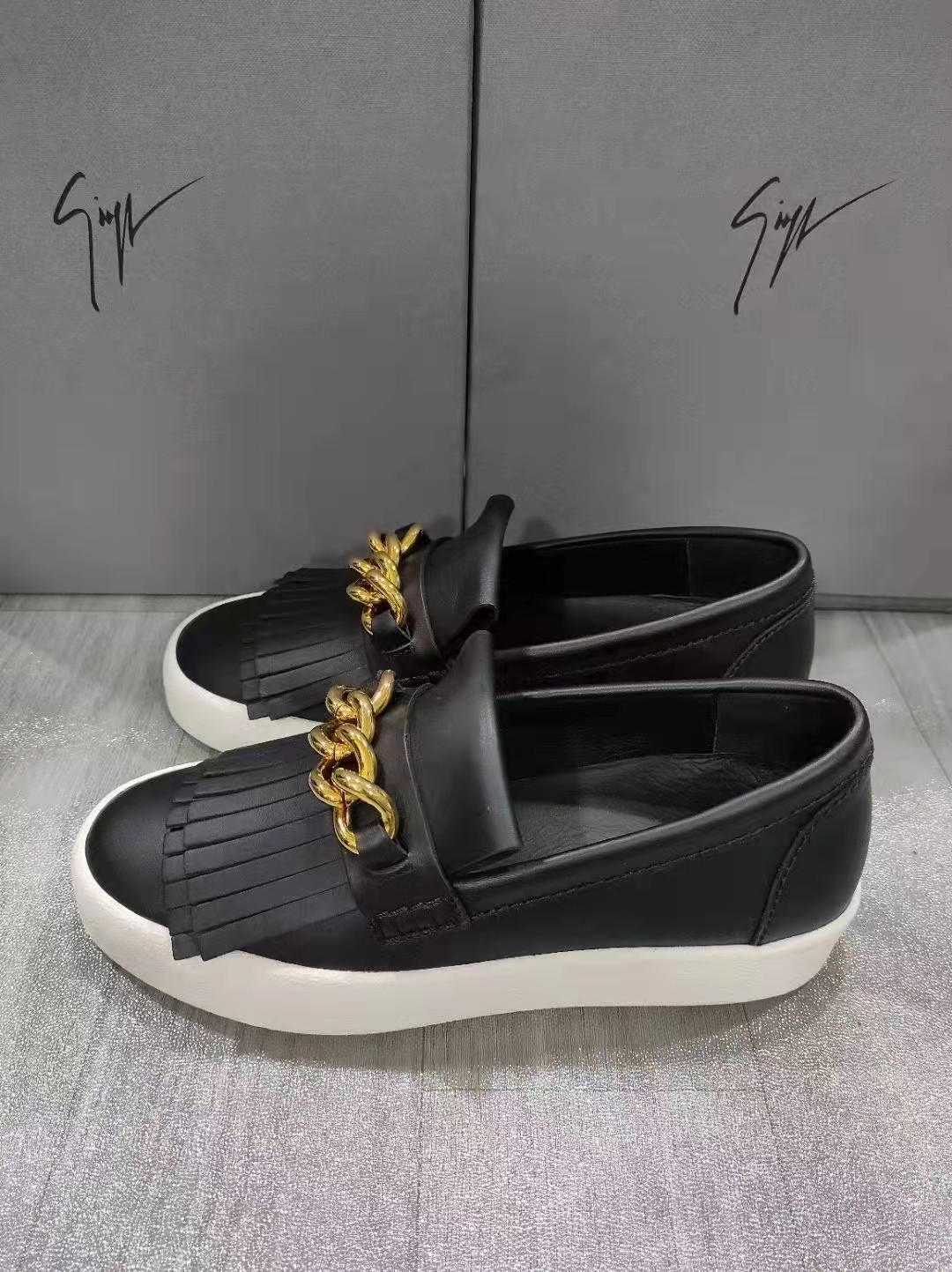 Shop Giuseppe Zanotti Chain Casual Sports Shoes In Black