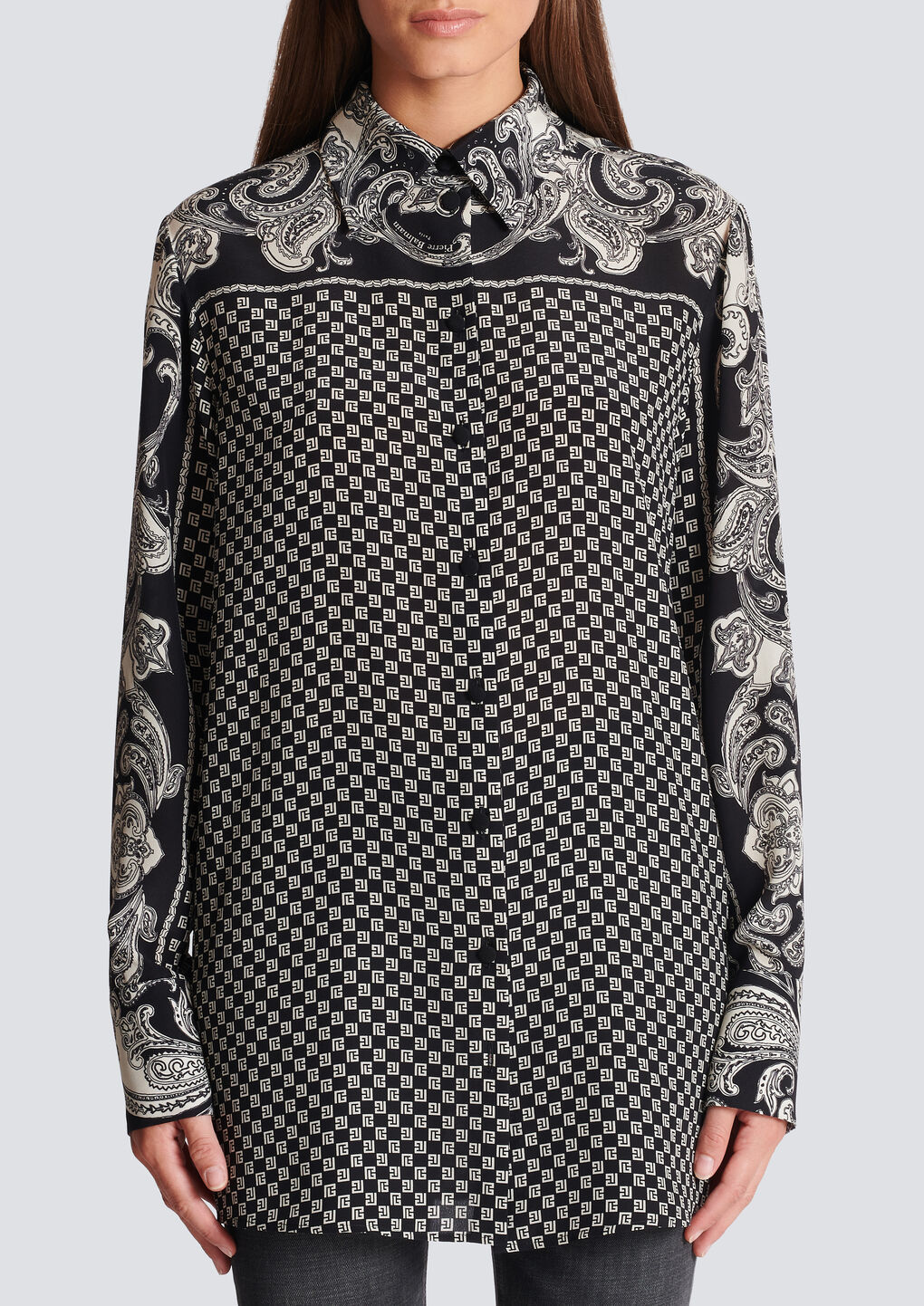 Balmain Hemd Aus Seide Mit Paisley-print In Gray