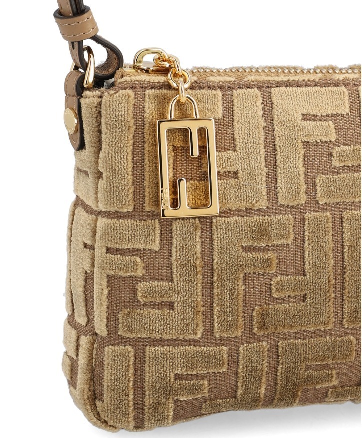 Fendi Baguette Zipper Shoulder Bag In Brown