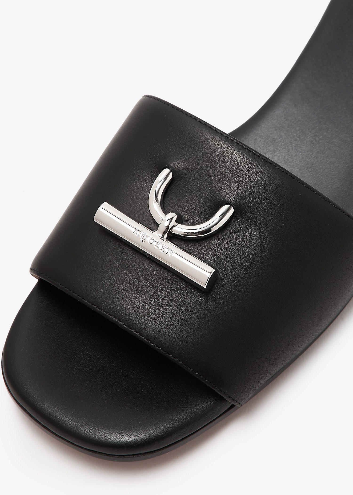 Alexander Mcqueen Arc Slip-on Slides In Black