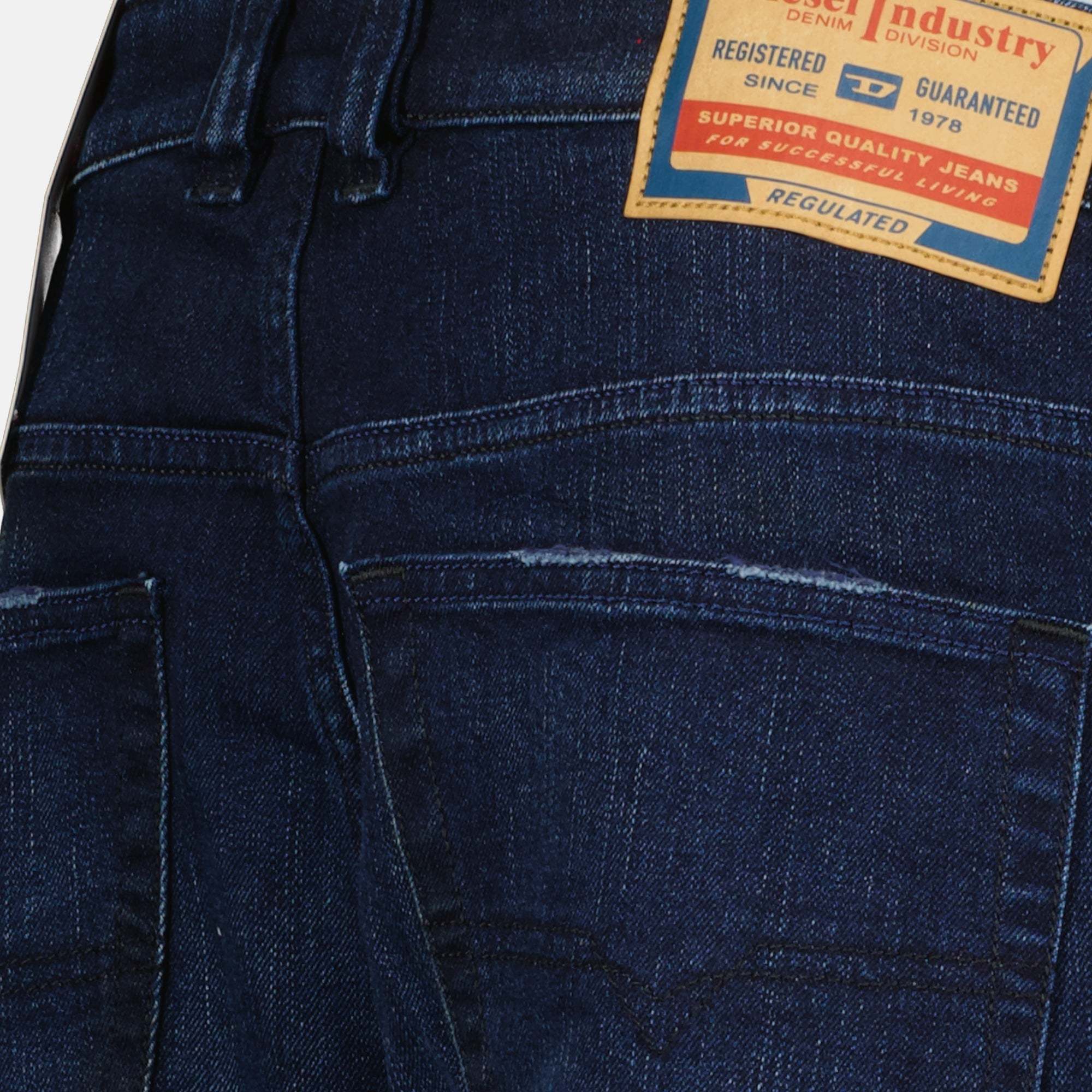 Diesel 1993 D-vyl Logo-plaque Jeans In Blue