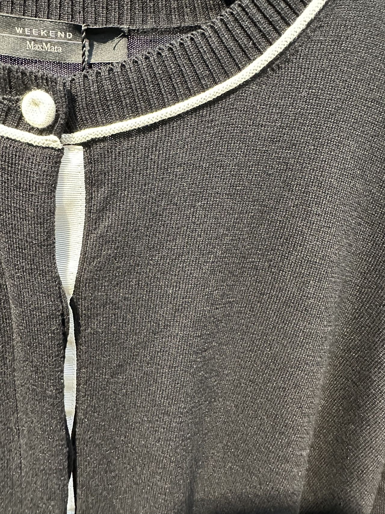 Weekend Max Mara Long-sleeved Sweater In Black