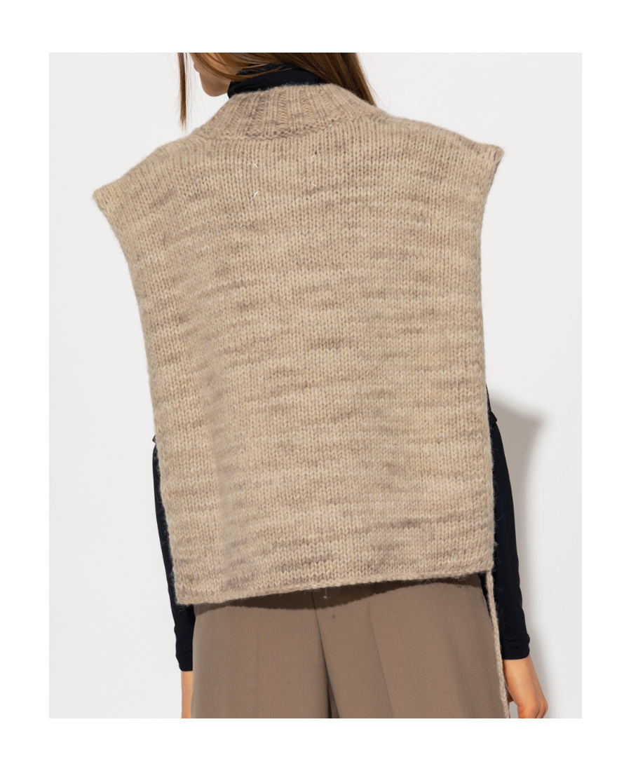 Maison Margiela V-neck Knitted Top In Nude