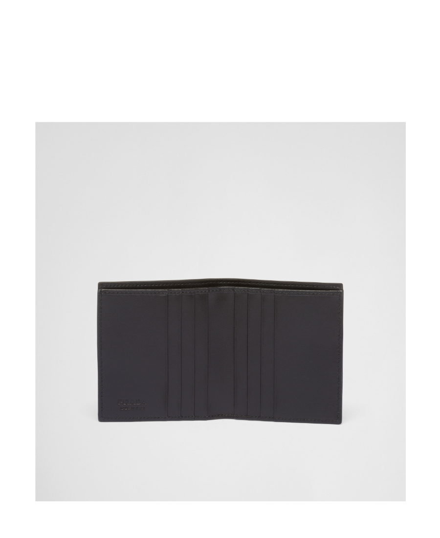 Prada Pebbled-texture Logo-plaque Wallet In Black