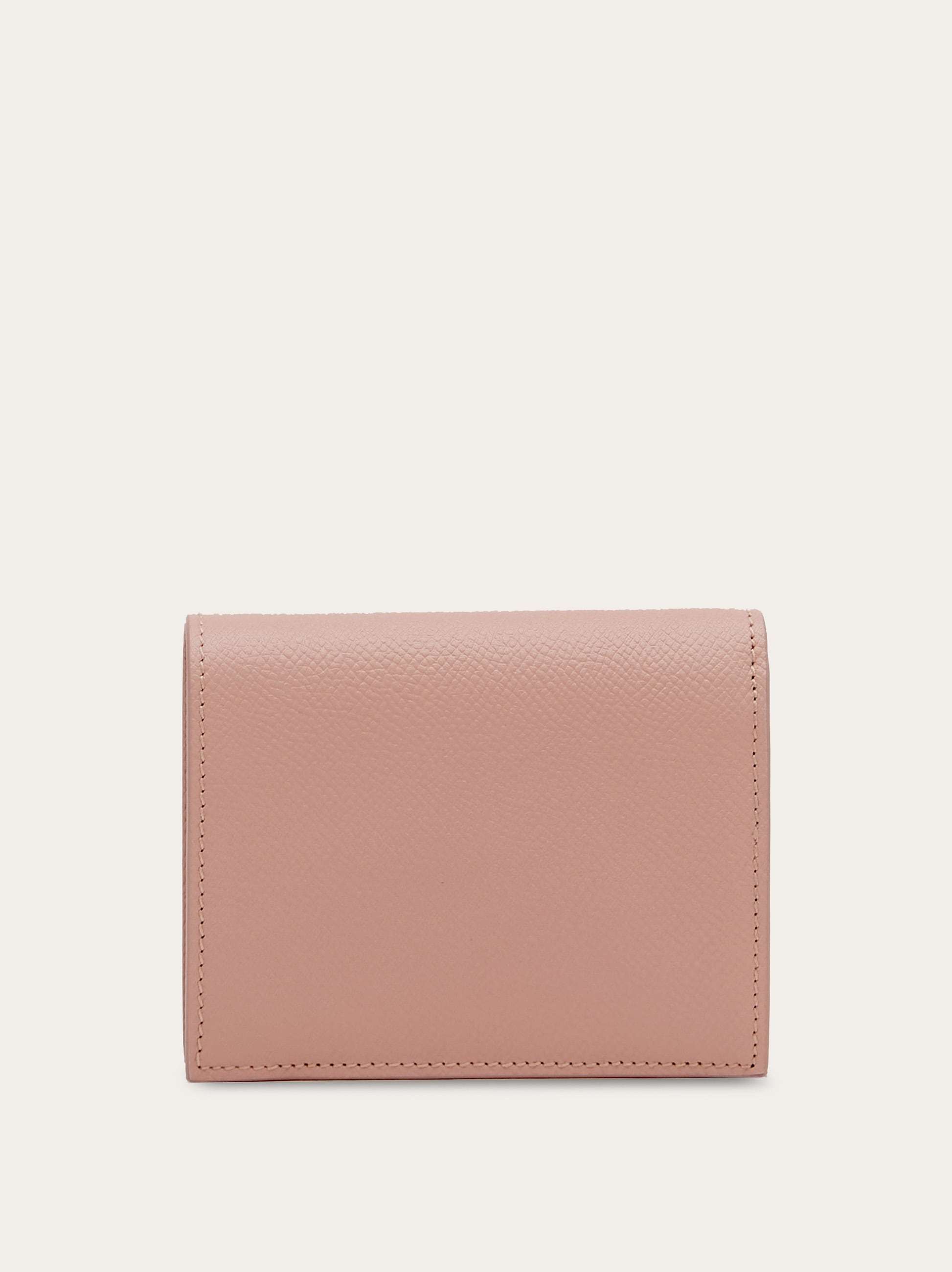 Ferragamo French Bi-fold Wallet In Grained Leather In Nude