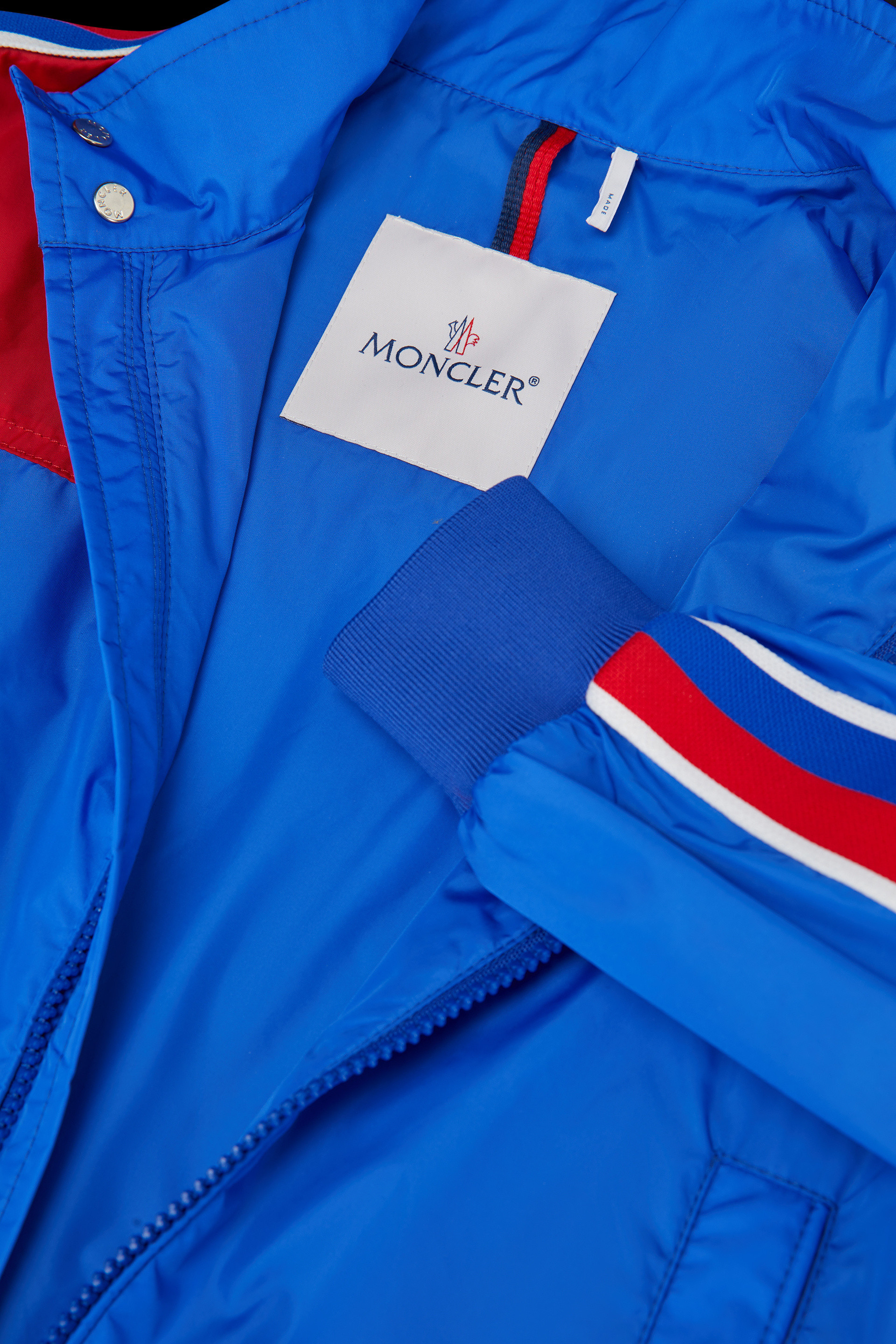 Moncler Logo-print Windbreaker Jacket In Blue