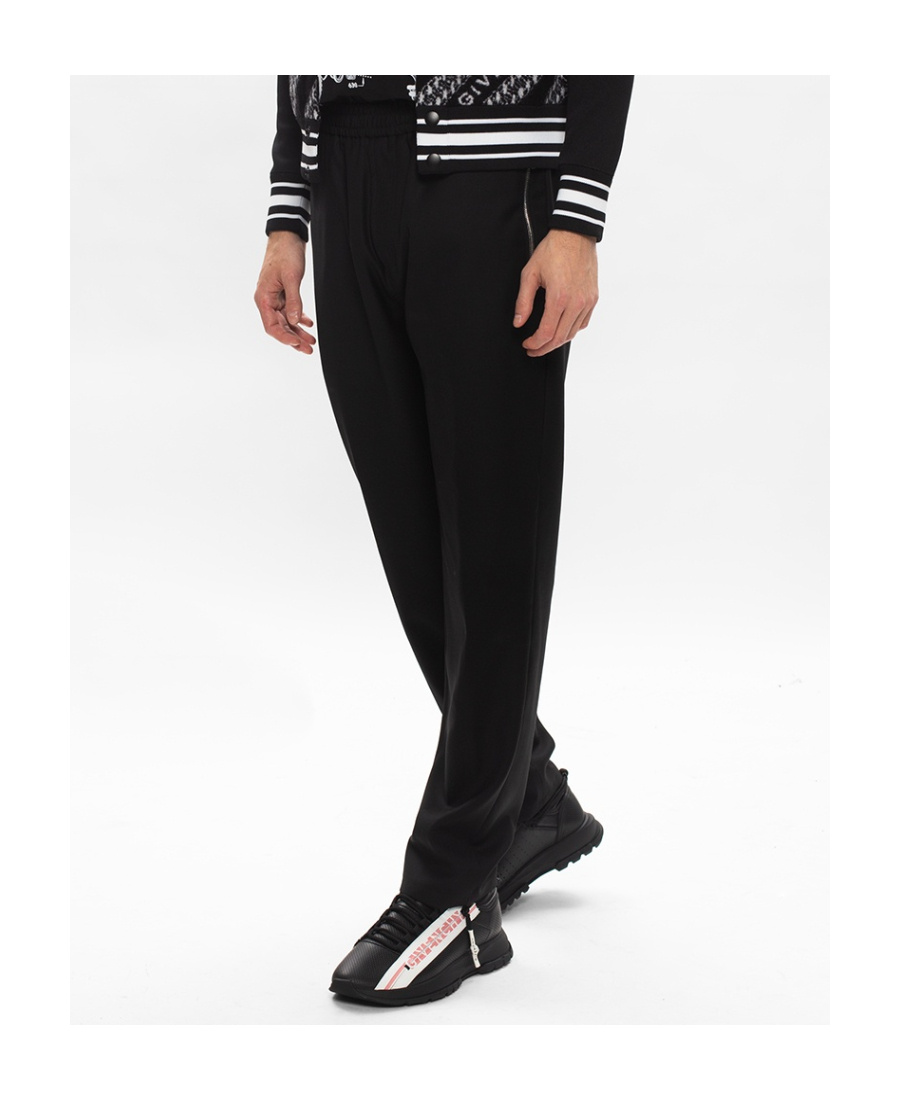 Givenchy Spectre Low-top Leather Sneakers In Black