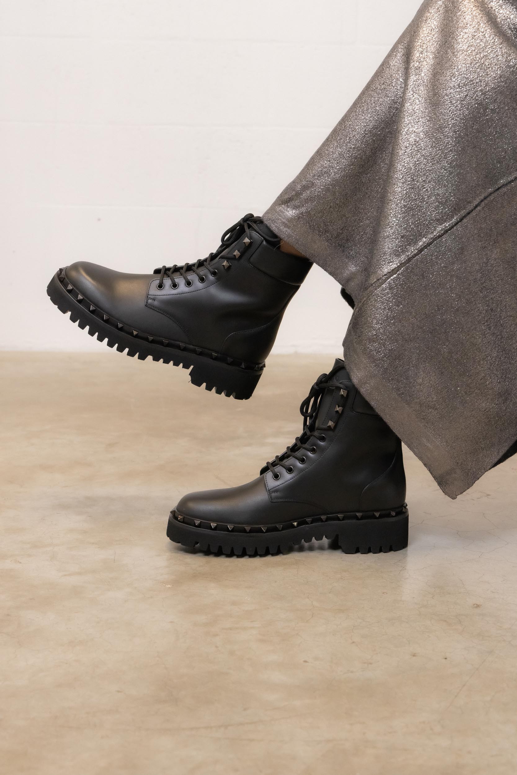 Valentino Lacing Short Boots In Black