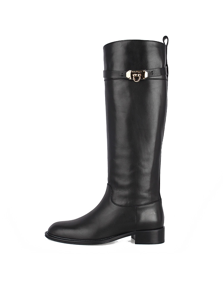 Ferragamo Logo Boots In Black