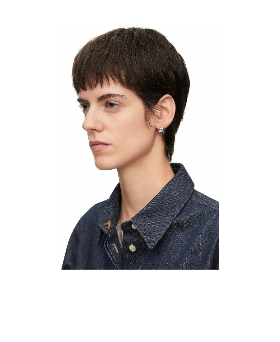 Loewe Anagram Pebble Engraved Earrings In Gray