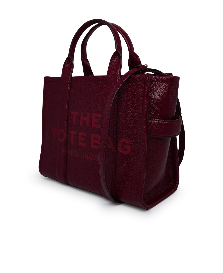 Marc Jacobs The Leather Logo Embossed Tote Bag In Brown