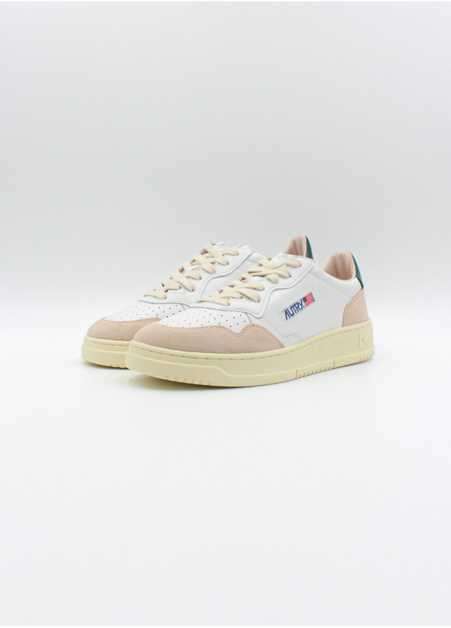 Autry Leather Medalist Low Sneakers In White