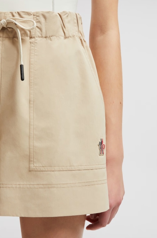 Moncler Drawstring Shorts In Nude