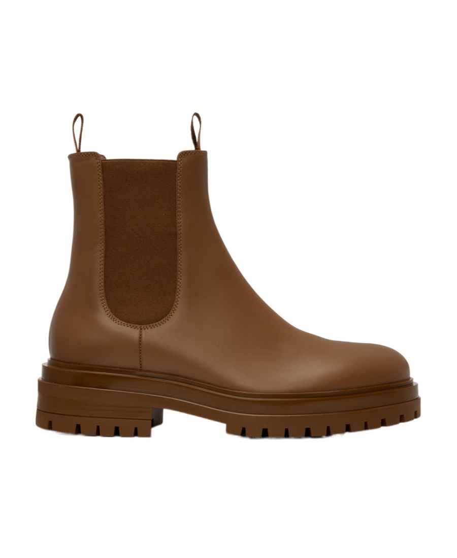 Gianvito Rossi Round Toe Ankle Boots In Brown