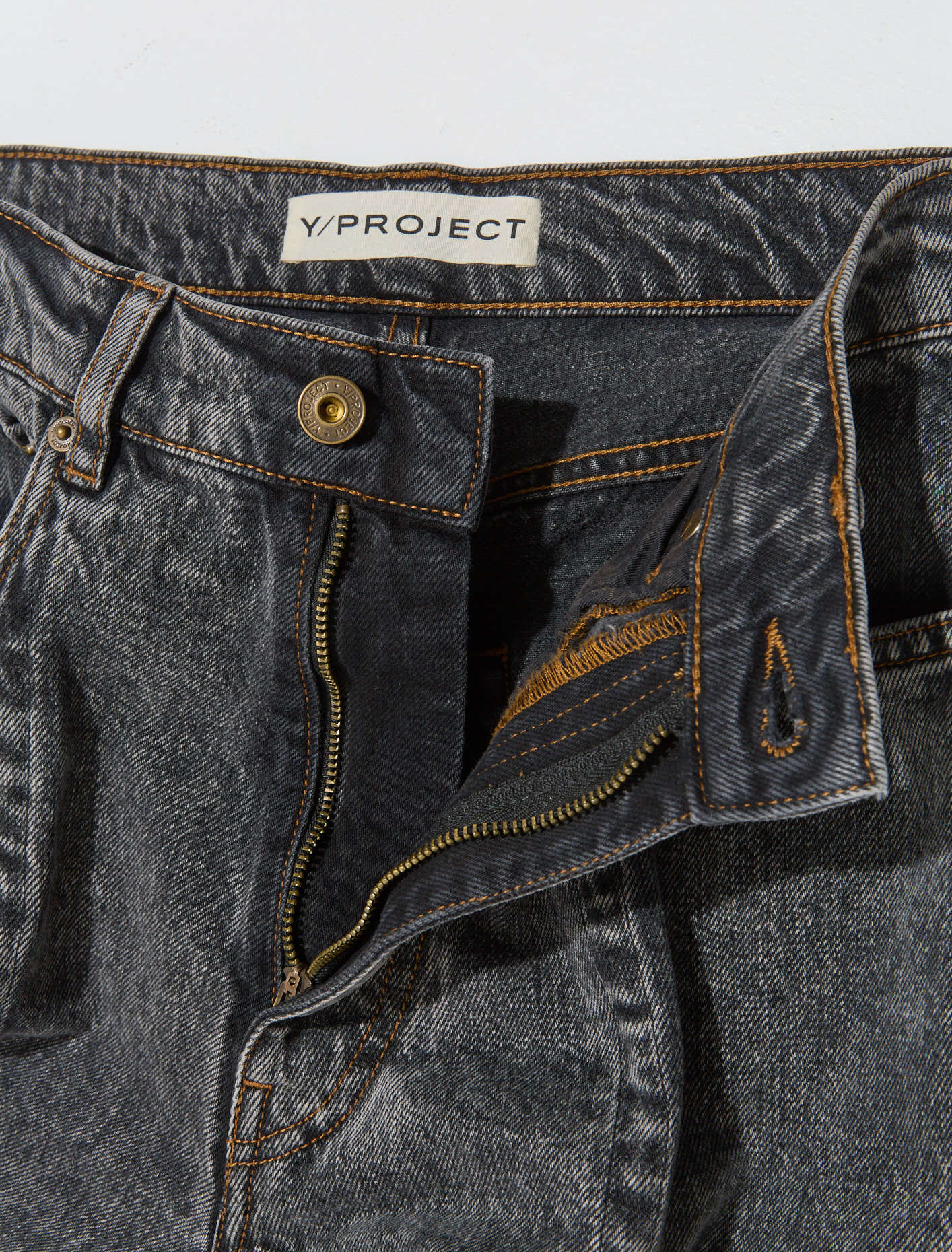Y/project Multi-pocket Jeans In Black