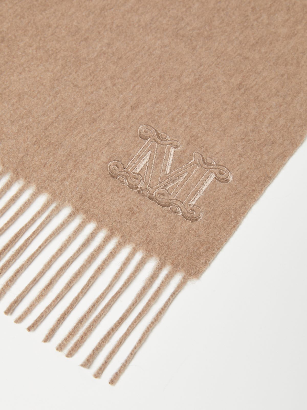 Max Mara Logo Embroidered Fringed Edge Scarf In Brown