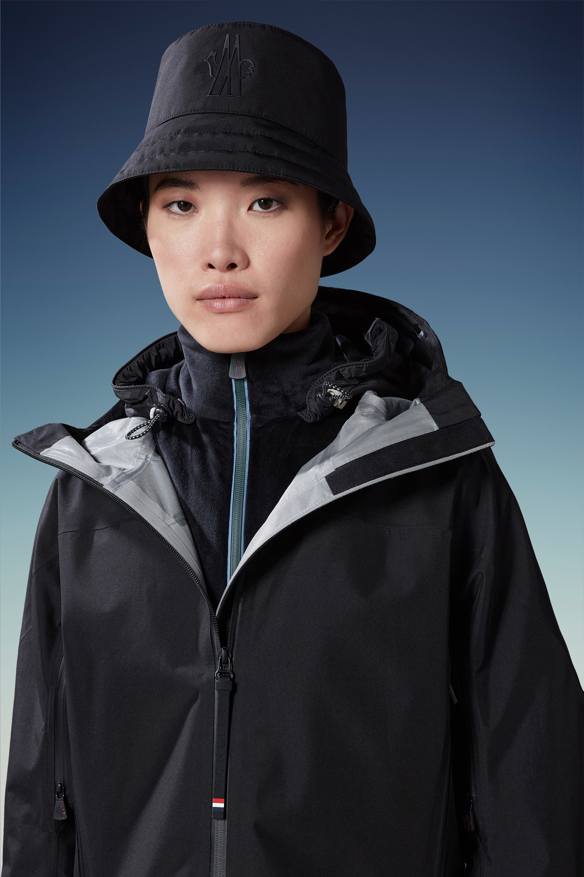 Moncler Logo-patch Gore-tex Bucket Hat In Black
