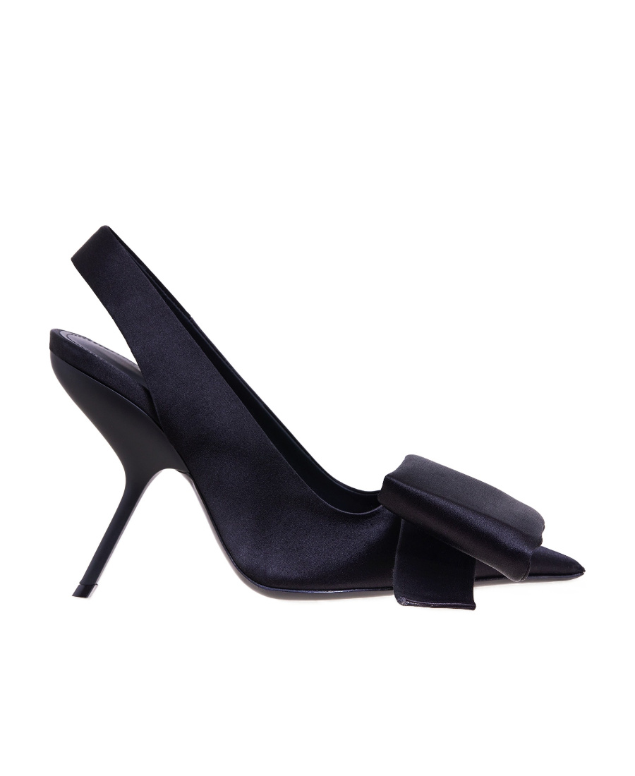 Shop Ferragamo 120mm Pointed Slingback Pumps In Black