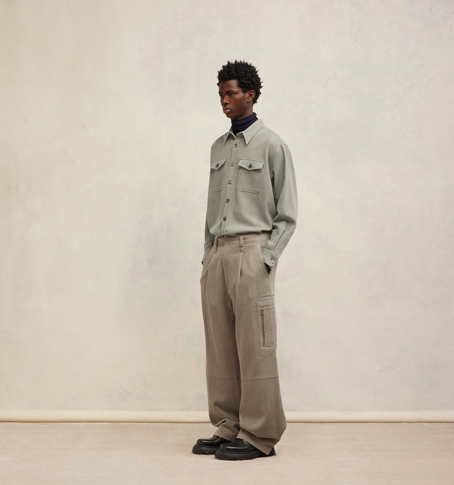 Ami Alexandre Mattiussi Ami Paris Long Sleeved Buttoned Shirt In Gray