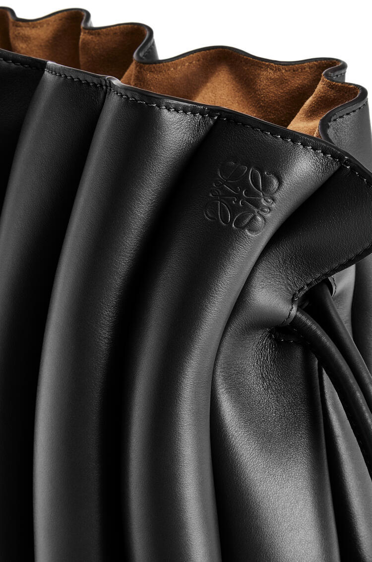 Loewe Flamenco Ondas Clutch Bag In Smooth Calfskin In Black