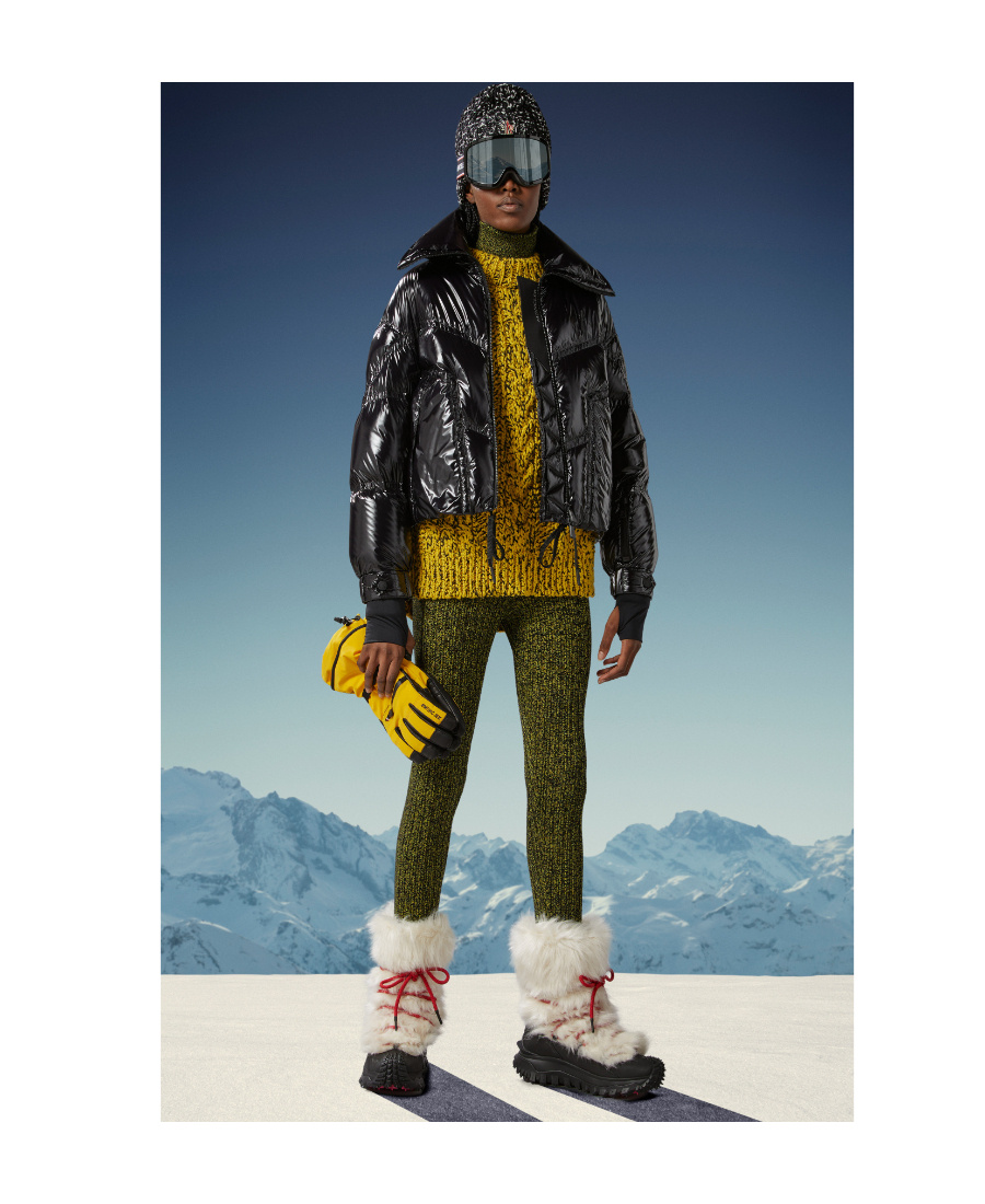 Moncler Logo-patch Quilted Puffer Jacket In Black