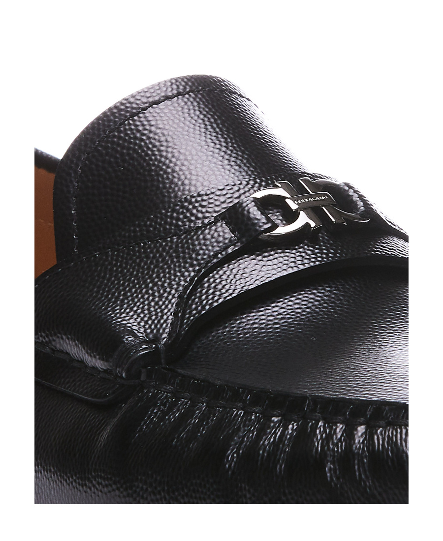 Ferragamo Round-headed Loafers In Black
