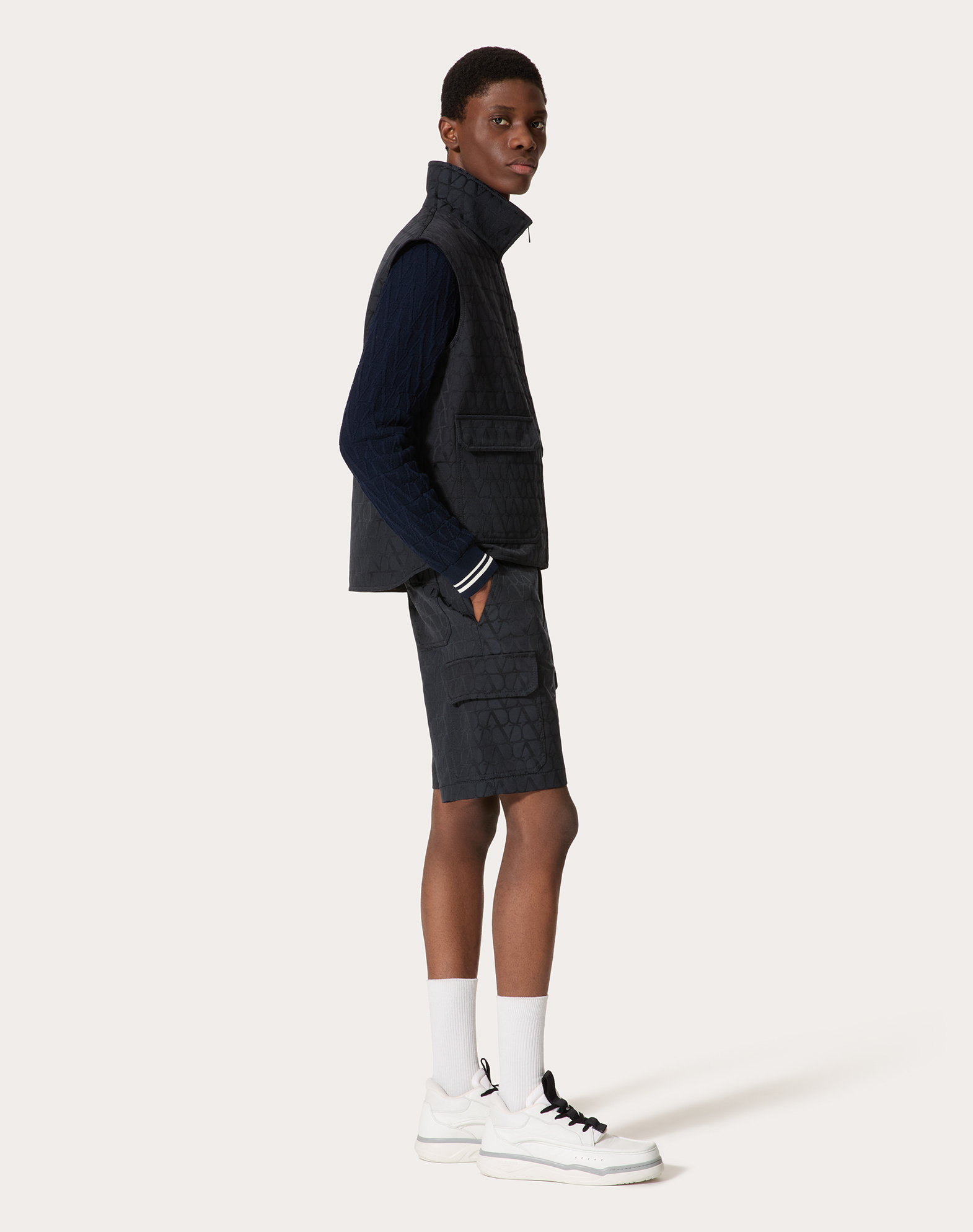 Valentino Garavani Toile Iconographe Shorts Men In Black