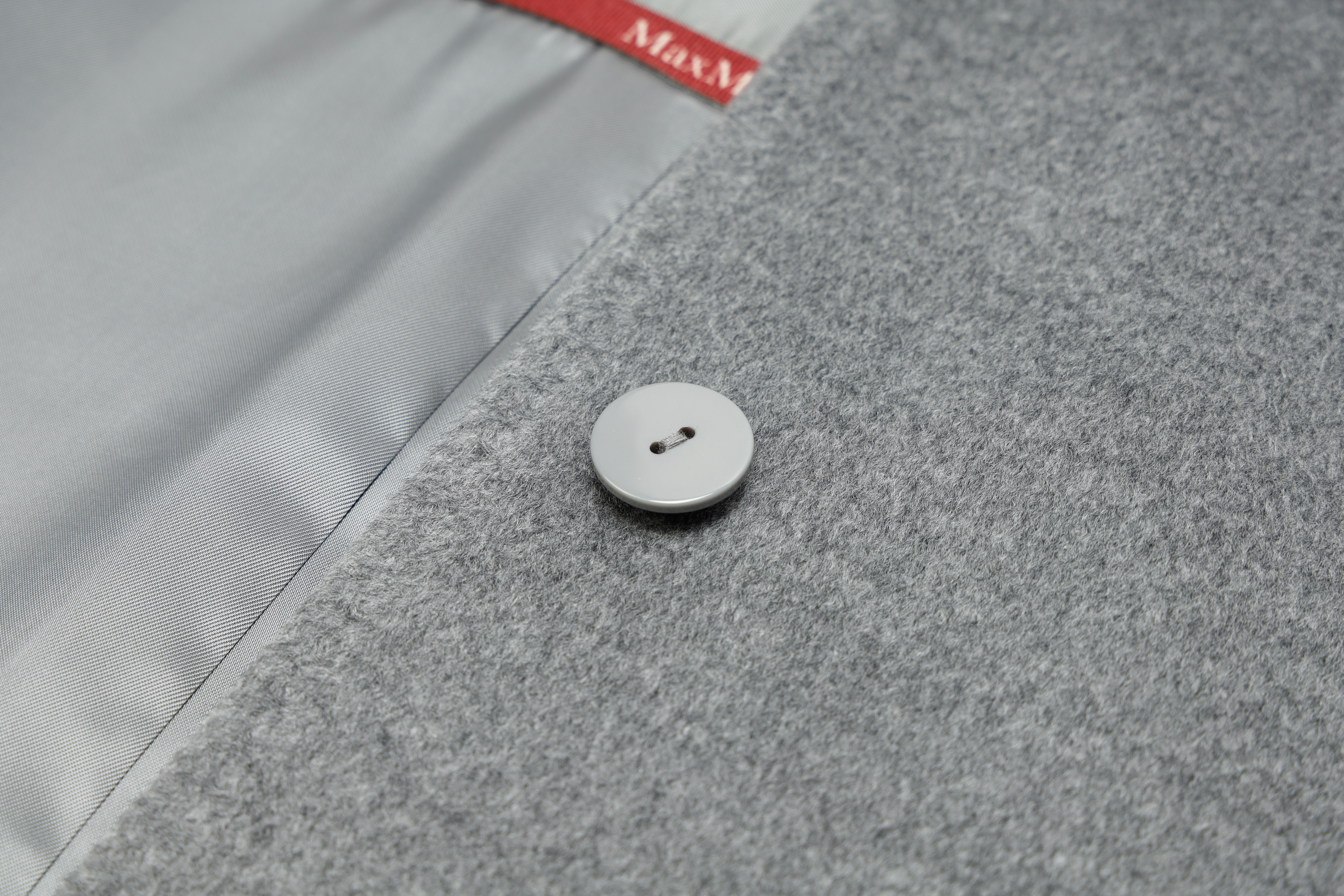 Max Mara Long-sleeved Collar Coat In Gray