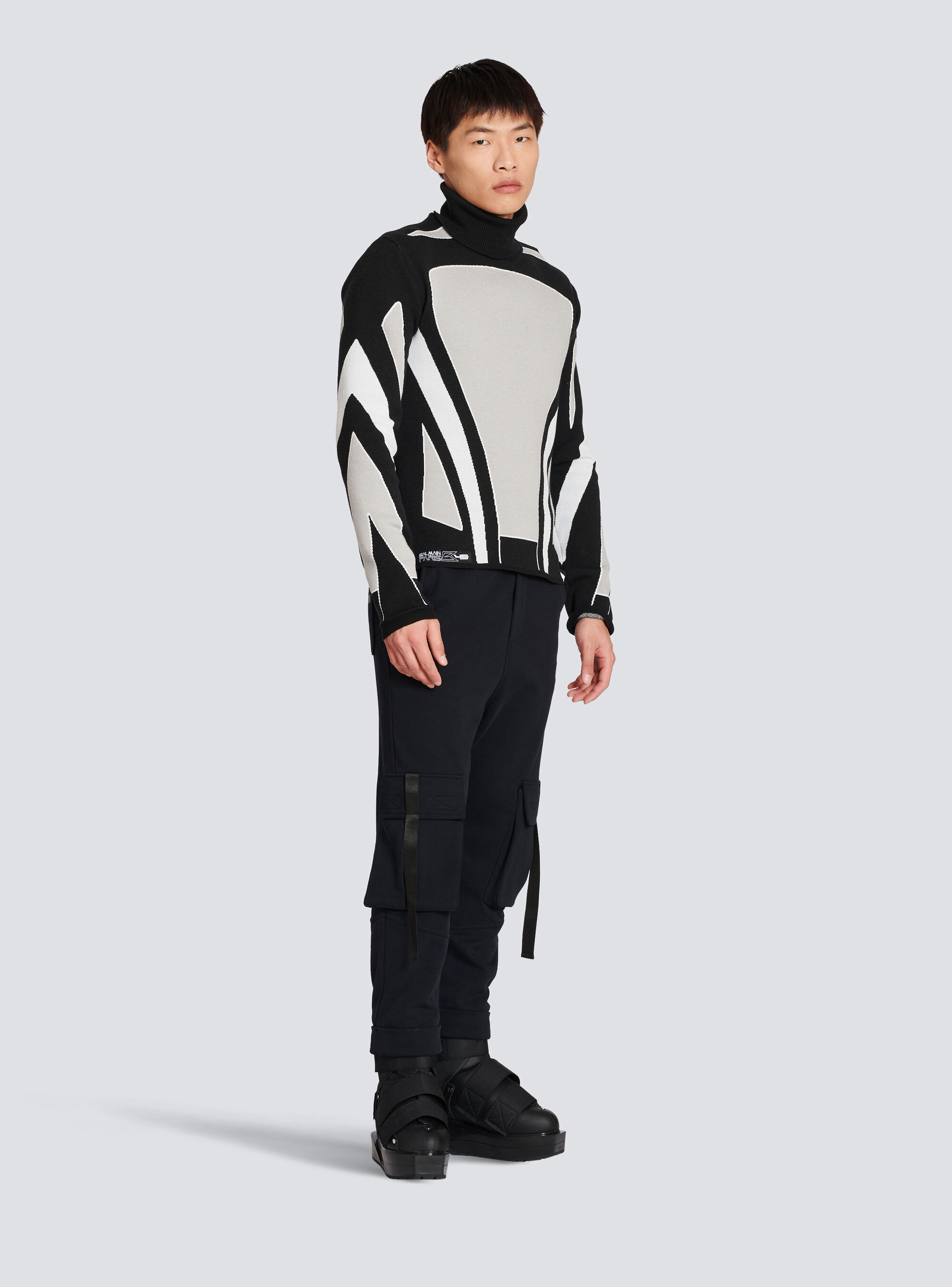 Balmain Colour-block Roll Neck Jumper In Black