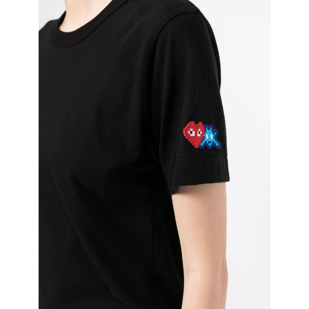 Comme Des Garçons Play Logo Detailed Crewneck T-shirt In Black