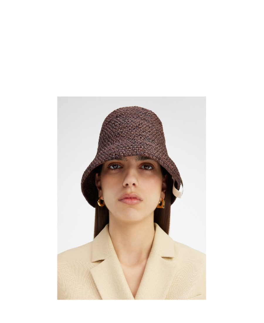 Jacquemus Seamless Fisherman's Hat In Black