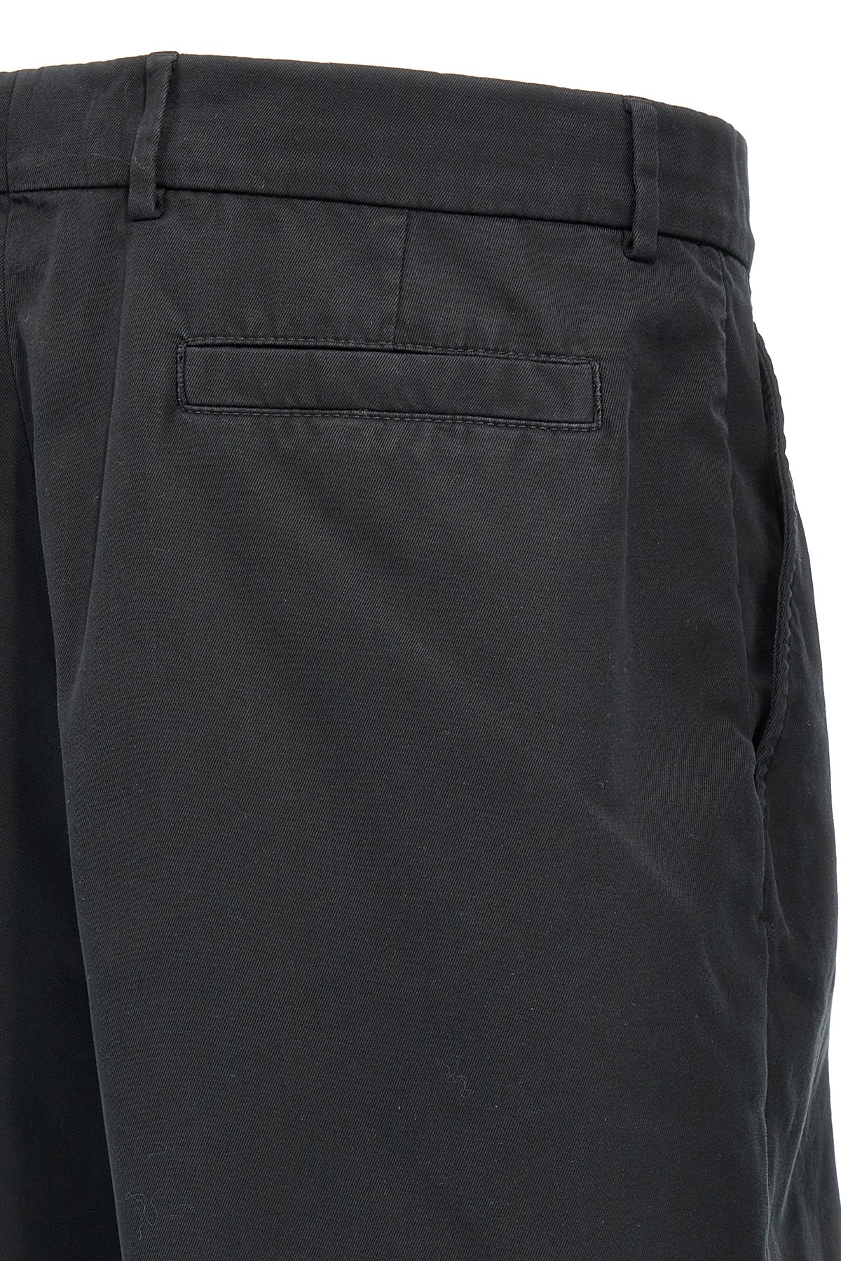 Brunello Cucinelli Classic Bermuda Shorts In Black