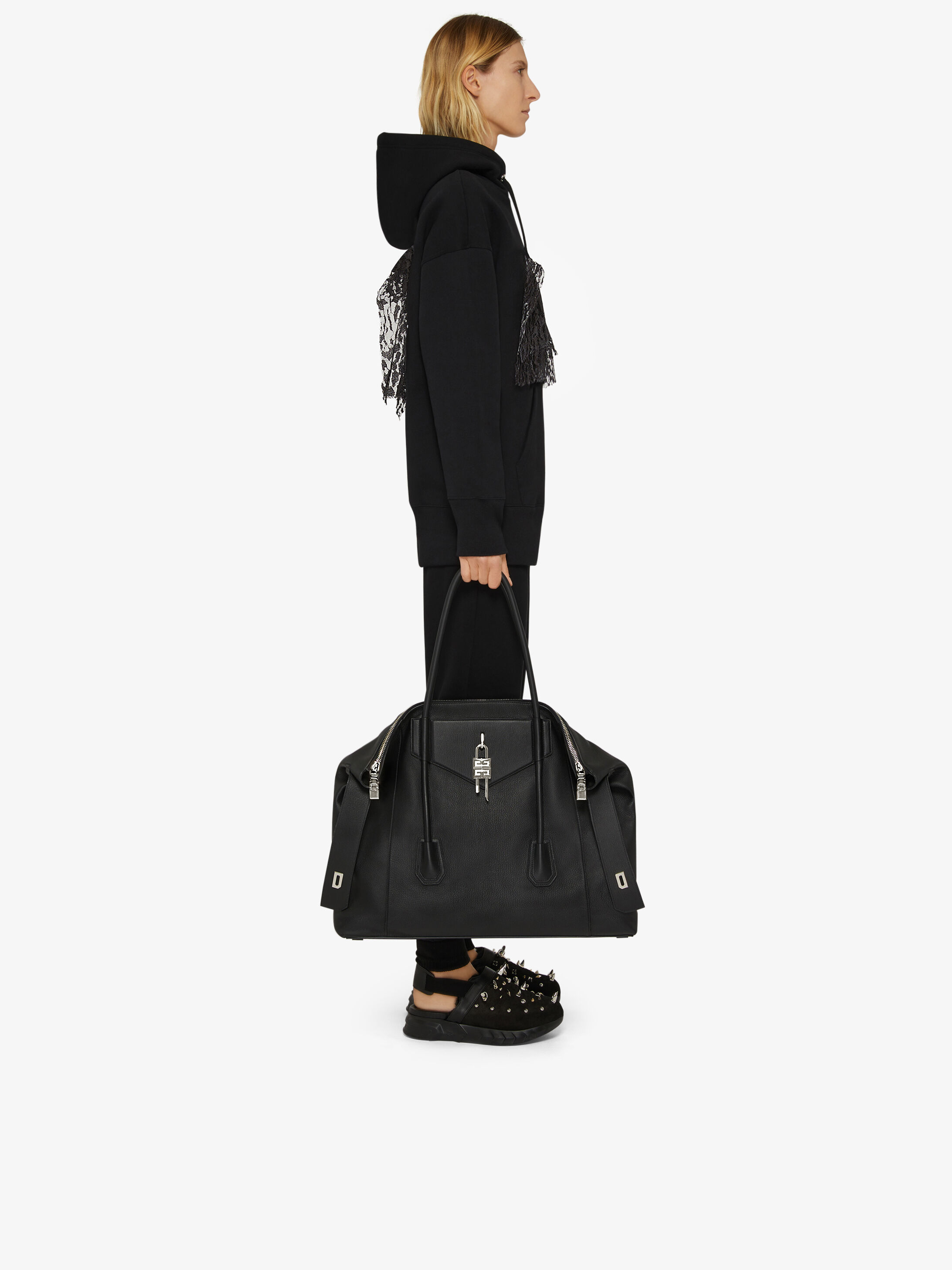 Givenchy Logo-print Hoodie In Black
