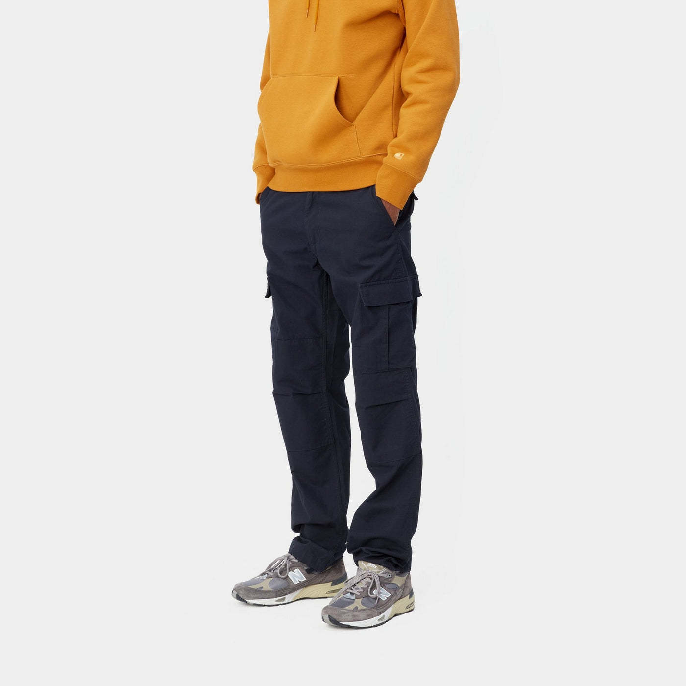Carhartt Belt-loop Casual Pants In Black