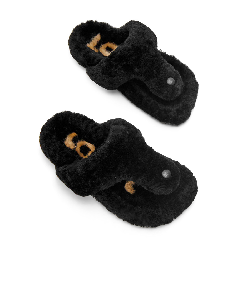 Loewe Ease Toe Post Sandal In Shearling In Black
