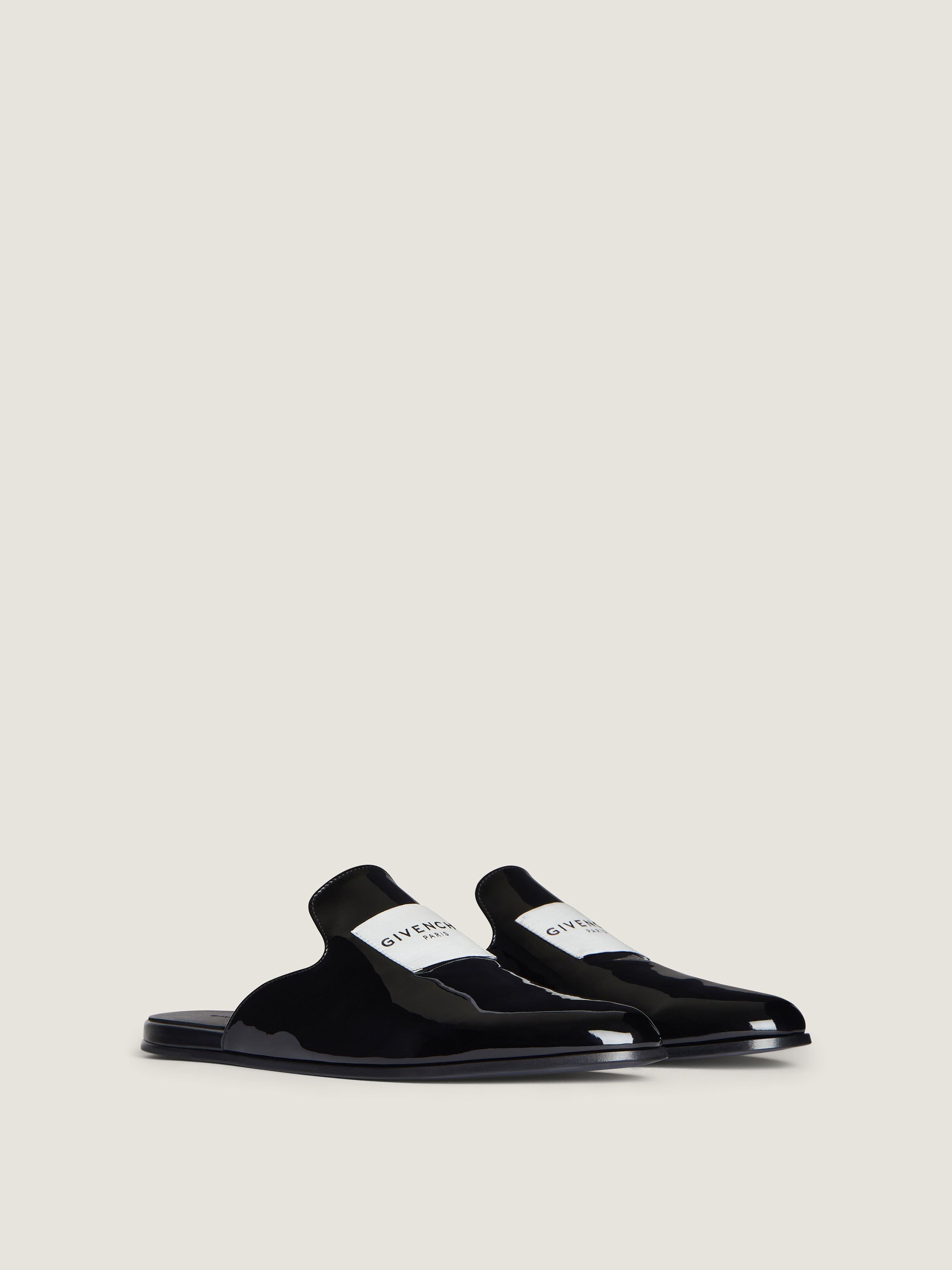 Givenchy Label Flat Mules In Patent Leather In Black