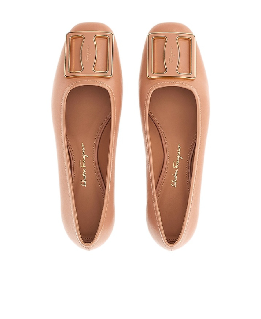 Ferragamo Thick Buckle Ballet Flats In Nude