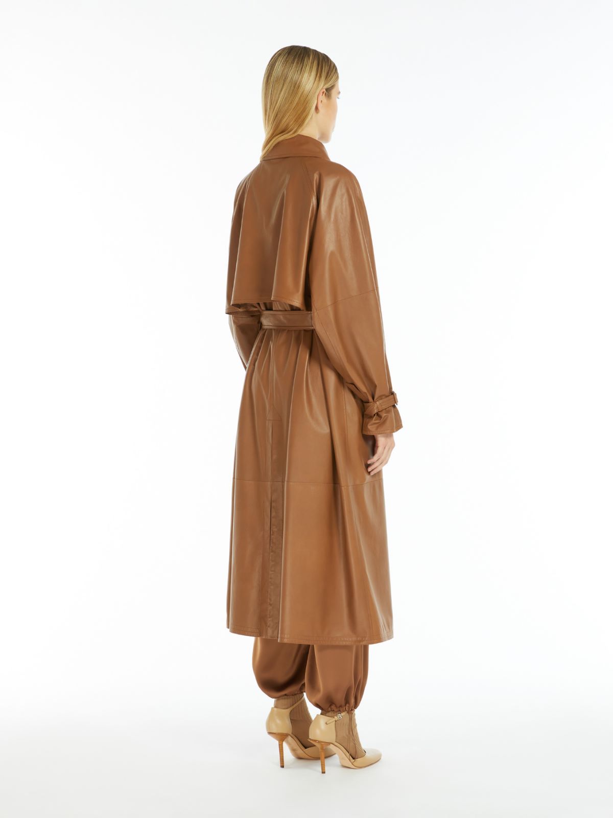 Max Mara Long-sleeved Windbreaker In Brown