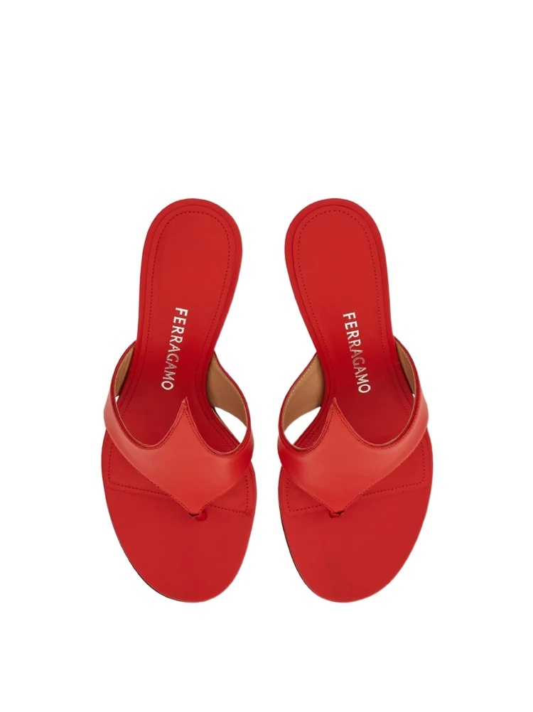 Ferragamo Lyrai Leather Sandals In Red