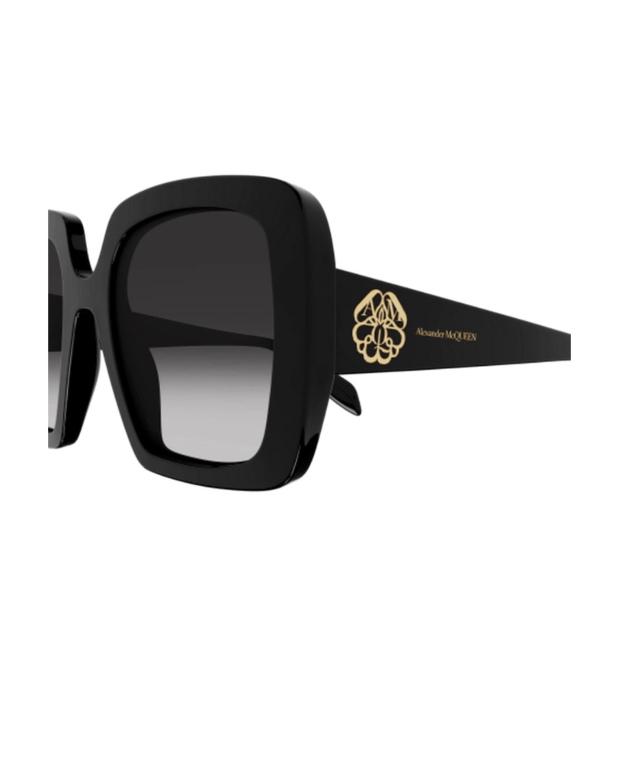 Alexander Mcqueen Eyewear Squared Oversized Frame Sunglasses In Black