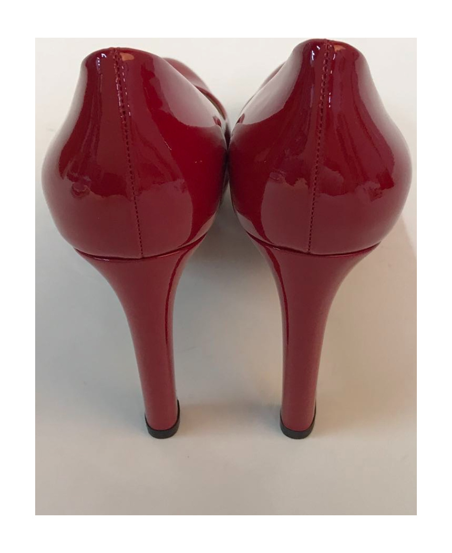 Ferragamo Logo High Heels In Red