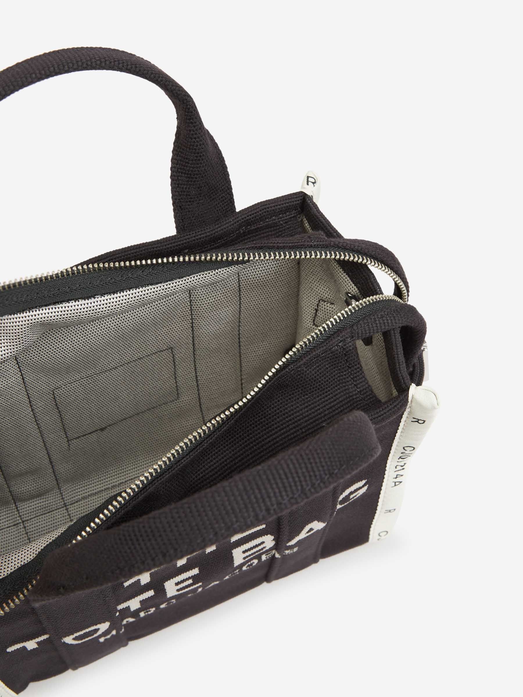 Marc Jacobs Logo Shoulder Bag In Black